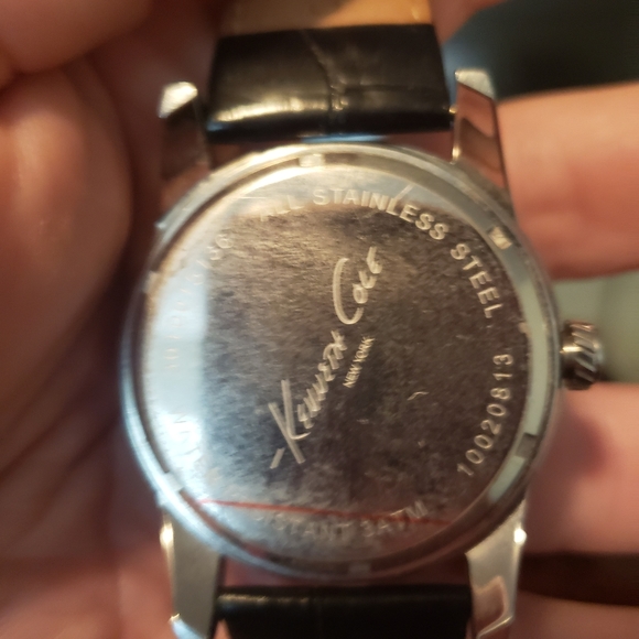 Watch - Picture 4 of 4